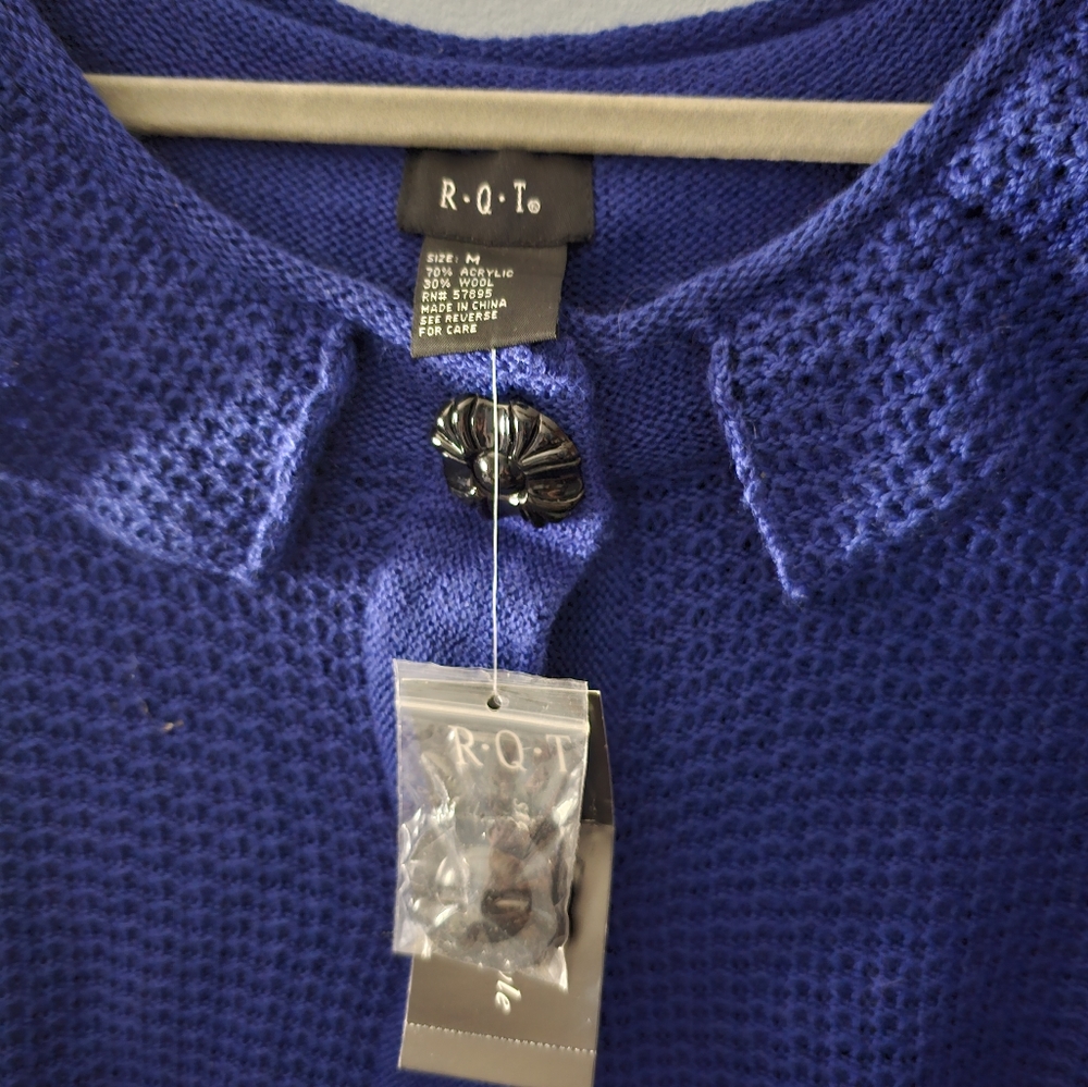 Blouse - Picture 2 of 4